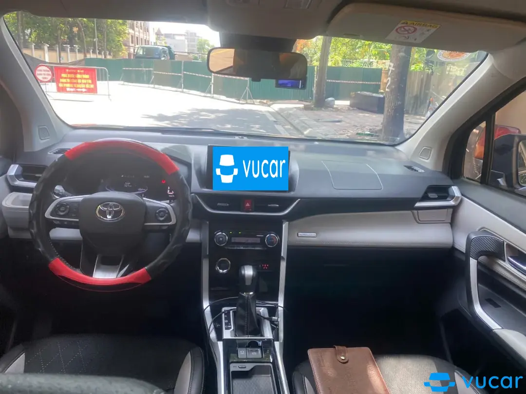 Toyota Veloz Cross Top 1.5 CVT 2024 - Nội thất 1