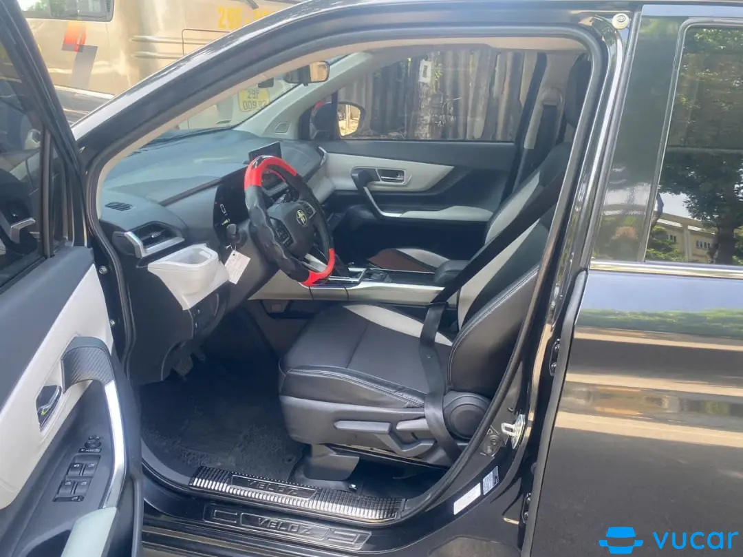 Toyota Veloz Cross Top 1.5 CVT 2024 - Nội thất 3
