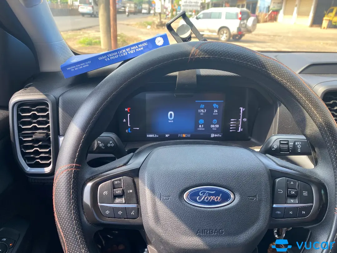 Ford Ranger XLS 2.0L 4x2 AT 2023 - Nội thất 6