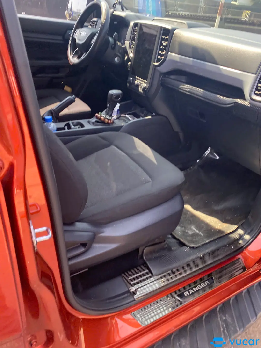 Ford Ranger XLS 2.0L 4x2 AT 2023 - Nội thất 4