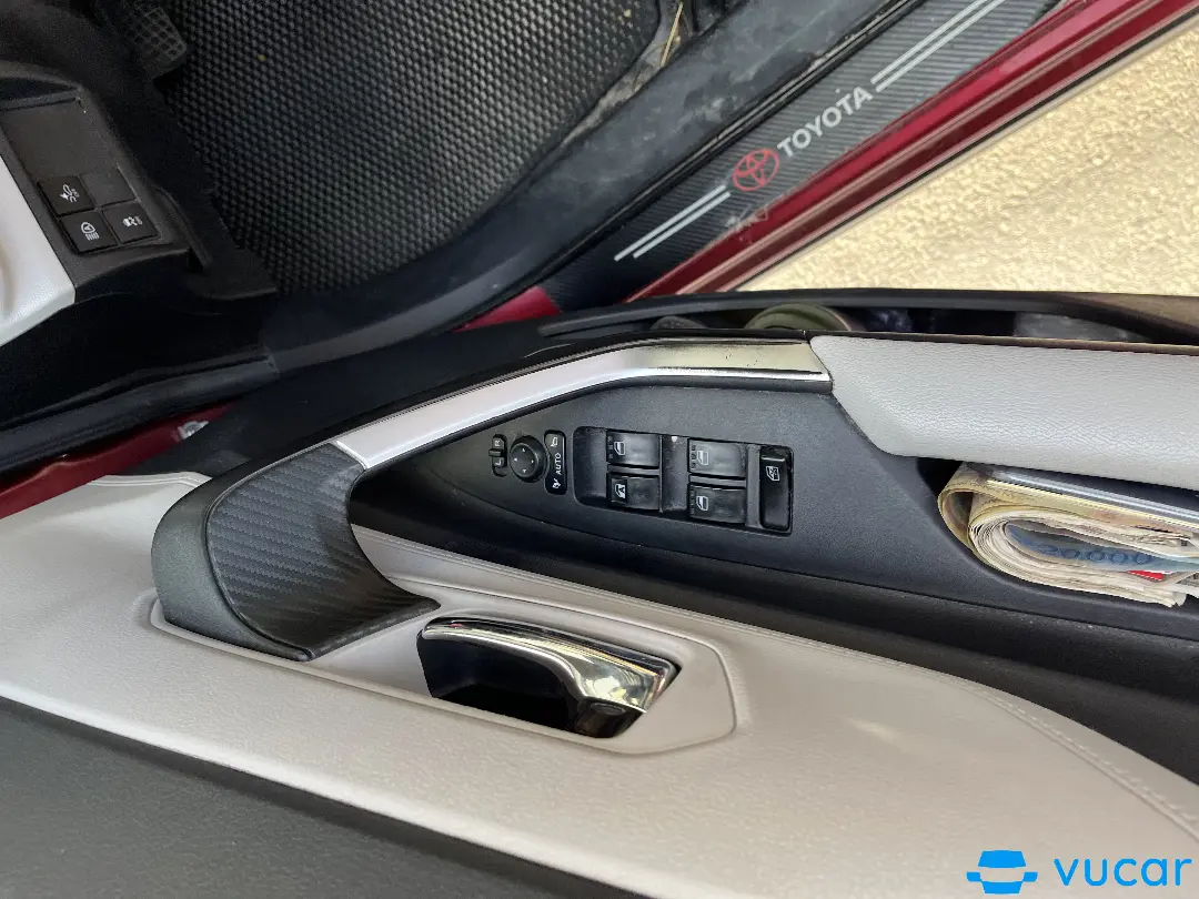 Toyota Veloz Cross Top 1.5 CVT 2022 - Nội thất 8