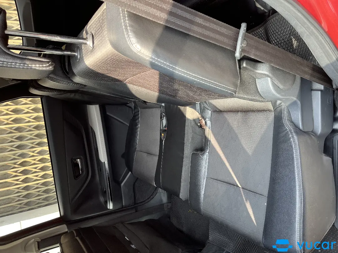 Toyota Veloz Cross Top 1.5 CVT 2022 - Nội thất 10