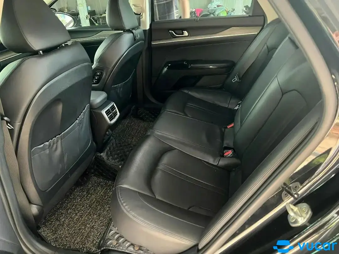 Kia K5 2.0 Premium 2022 - Nội thất 4