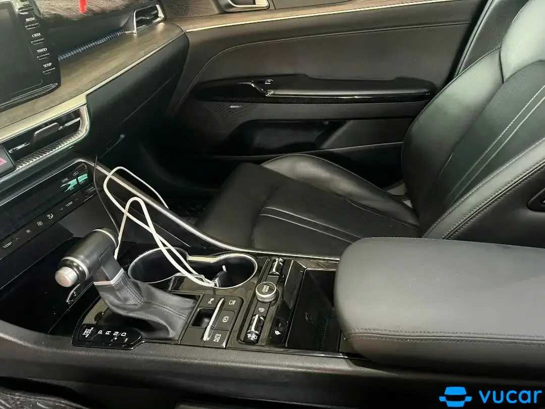 Kia K5 2.0 Premium 2022 - Nội thất 3