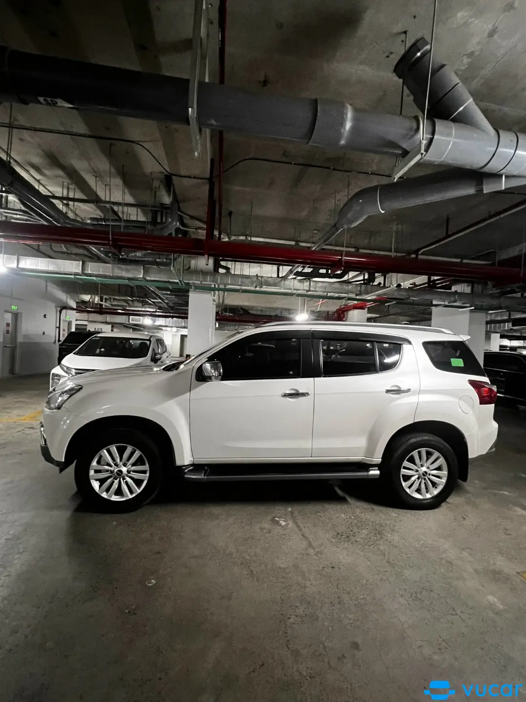 Isuzu Mu-x Prestige 1.9 4X2 AT 2021 - Ngoại thất 9