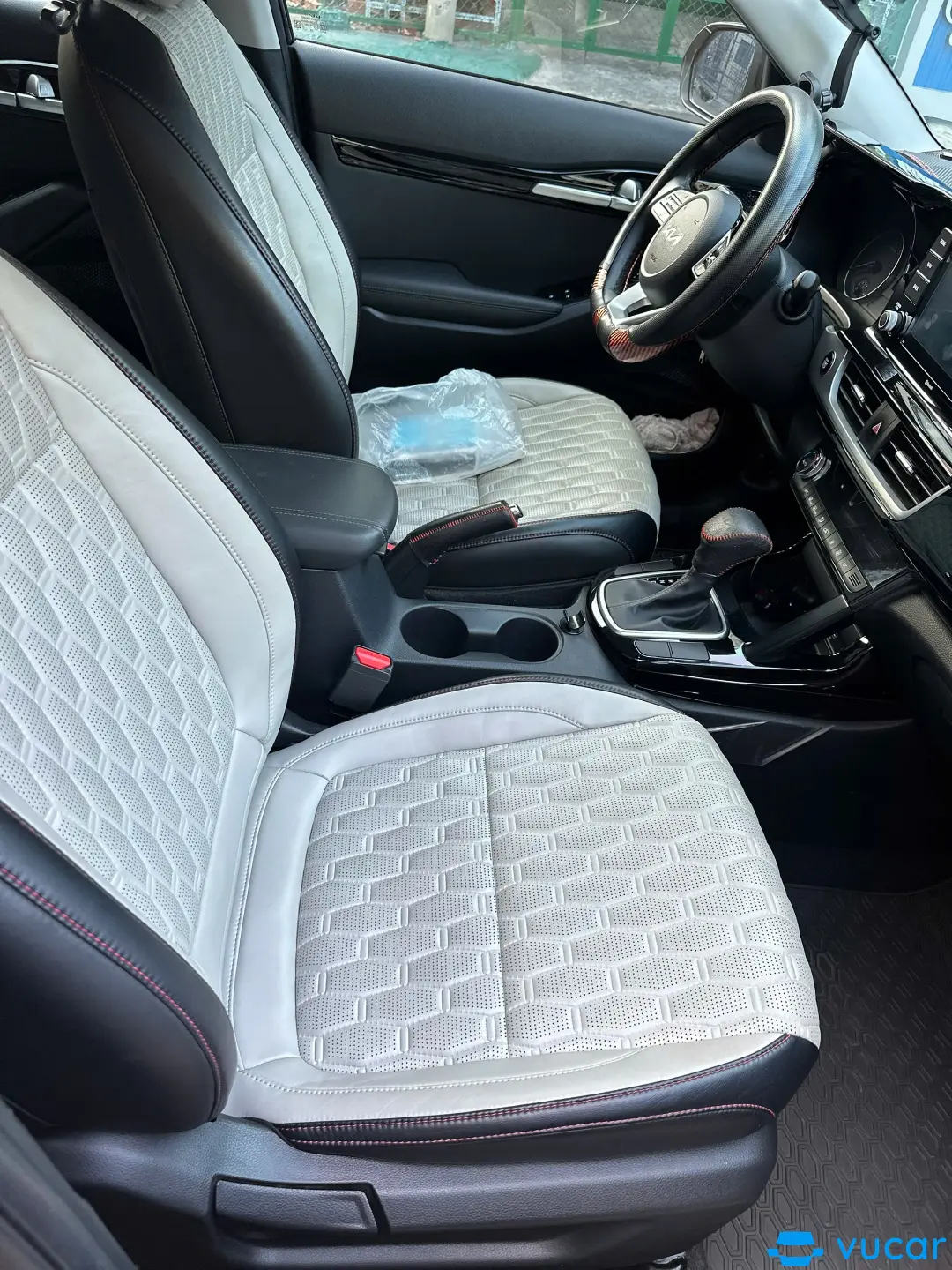 Kia Seltos Luxury 2022  - Nội thất 2
