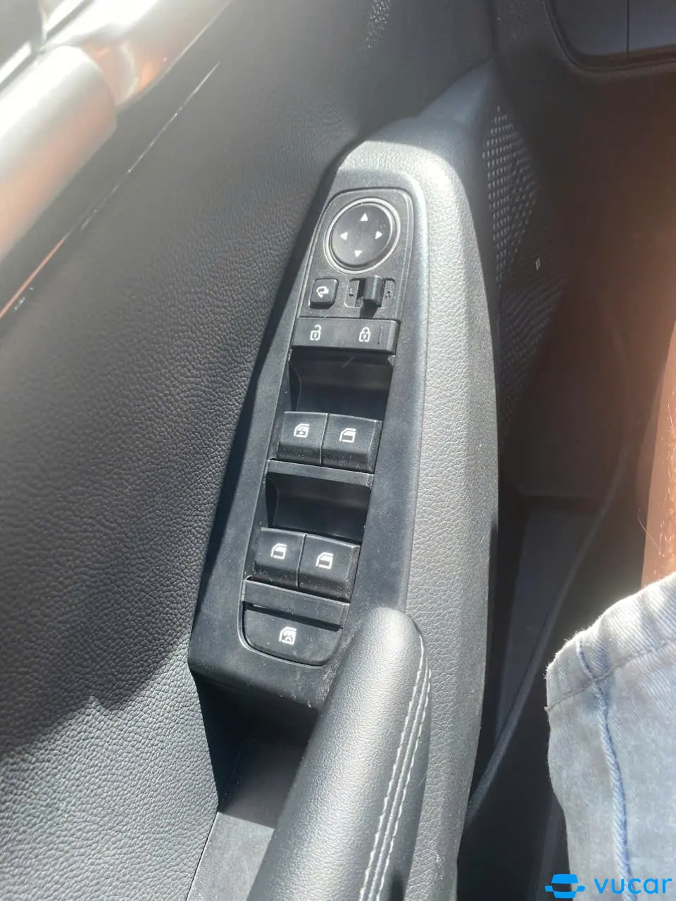 Kia Seltos Luxury 1.5 AT 2025 - Nội thất 3