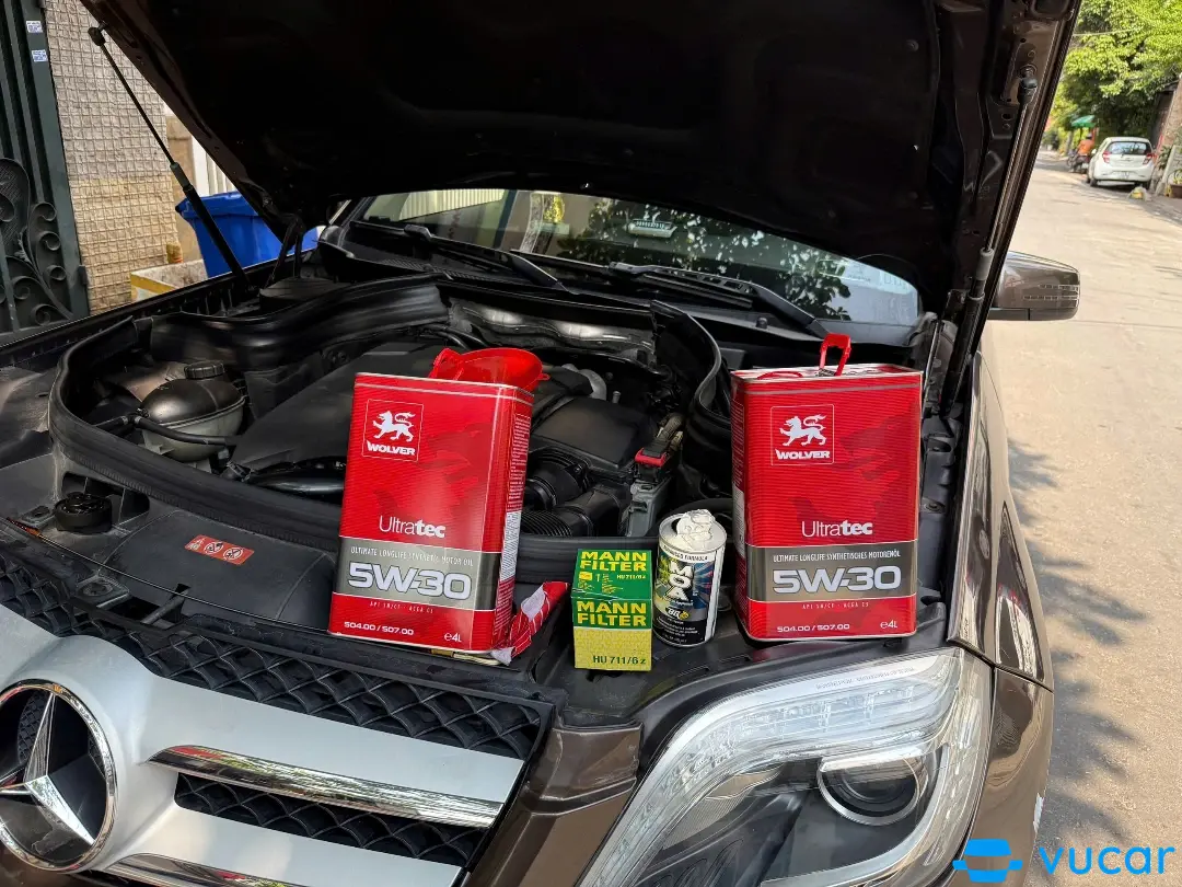 Mercedes Glk class 250 4Matic 2014 - Khoang động cơ 2
