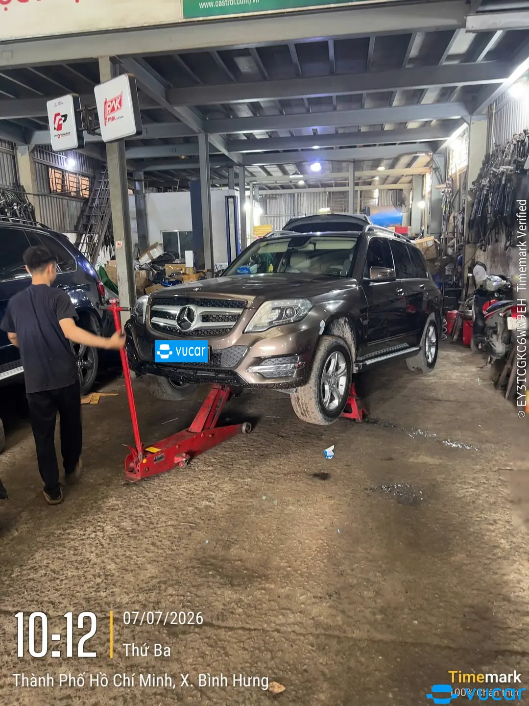 Mercedes Glk class 250 4Matic 2014 - Khoang động cơ 3