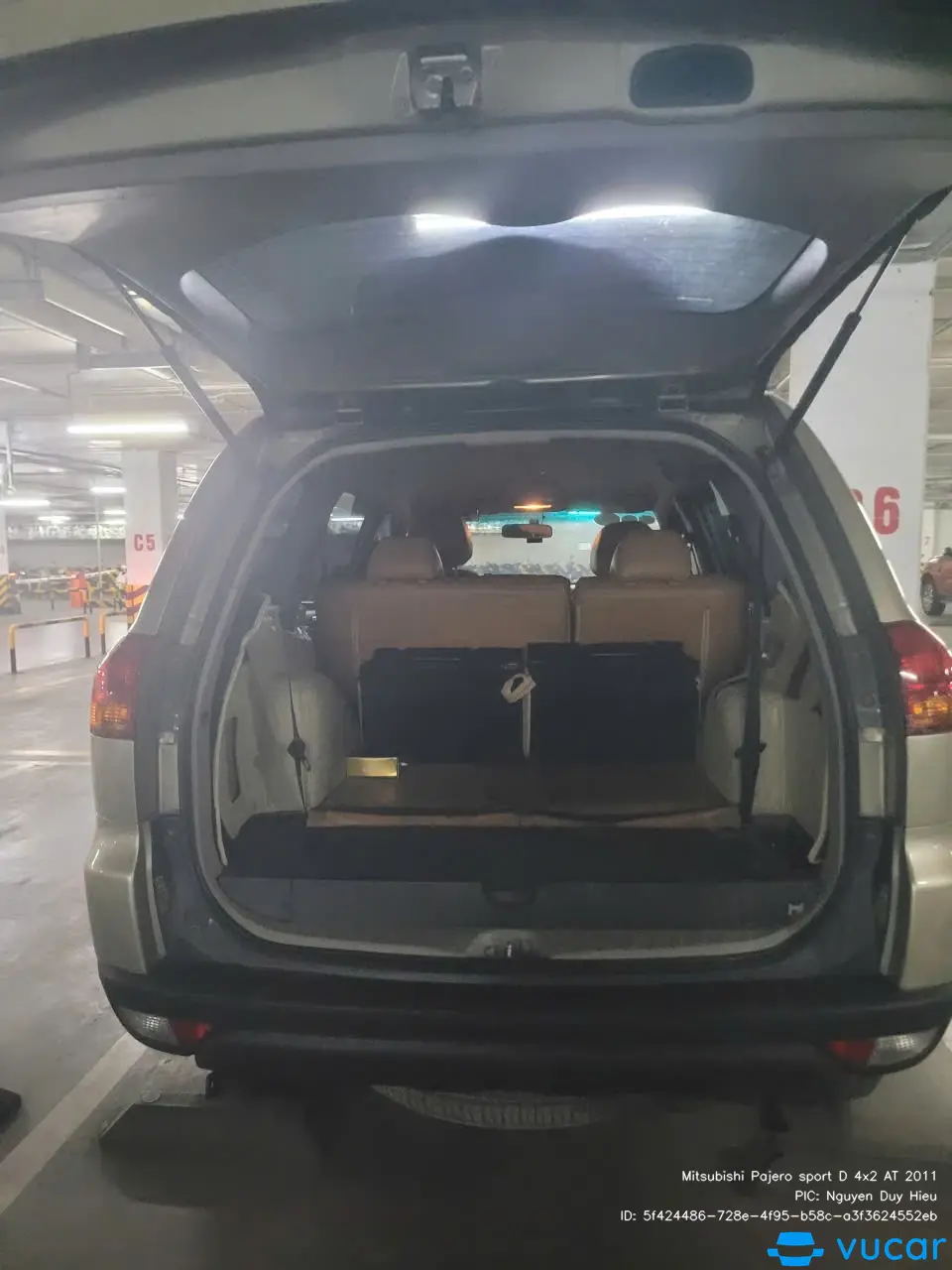 Mitsubishi Pajero sport D 4x2 AT 2011 - Nội thất 8