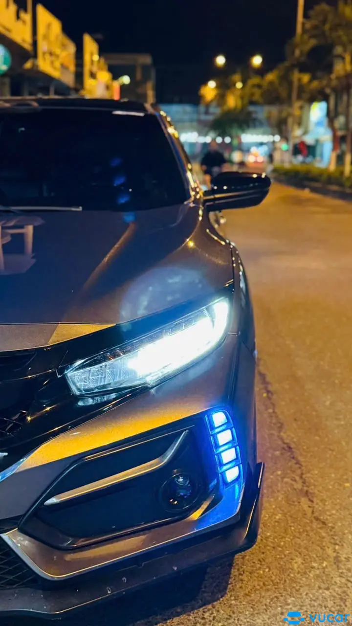 Honda Civic 1.5 l N/A 2017 - Ngoại thất 6
