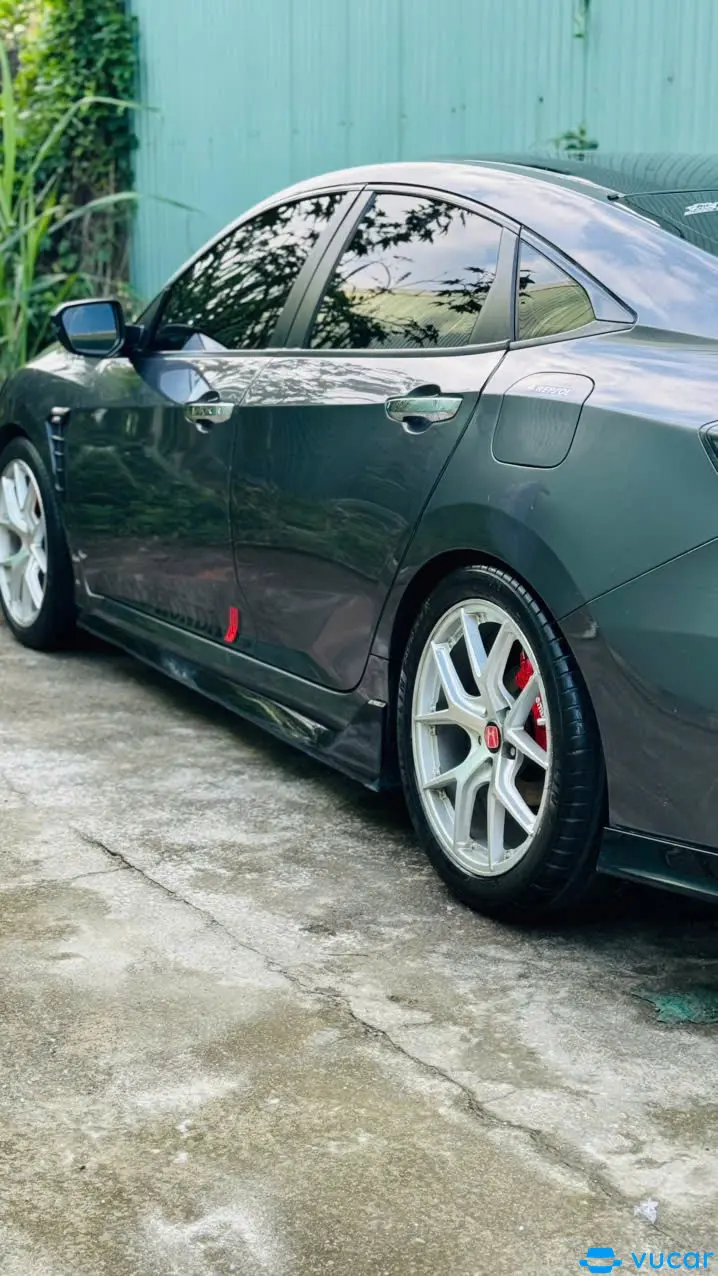 Honda Civic 1.5 l N/A 2017 - Ngoại thất 5