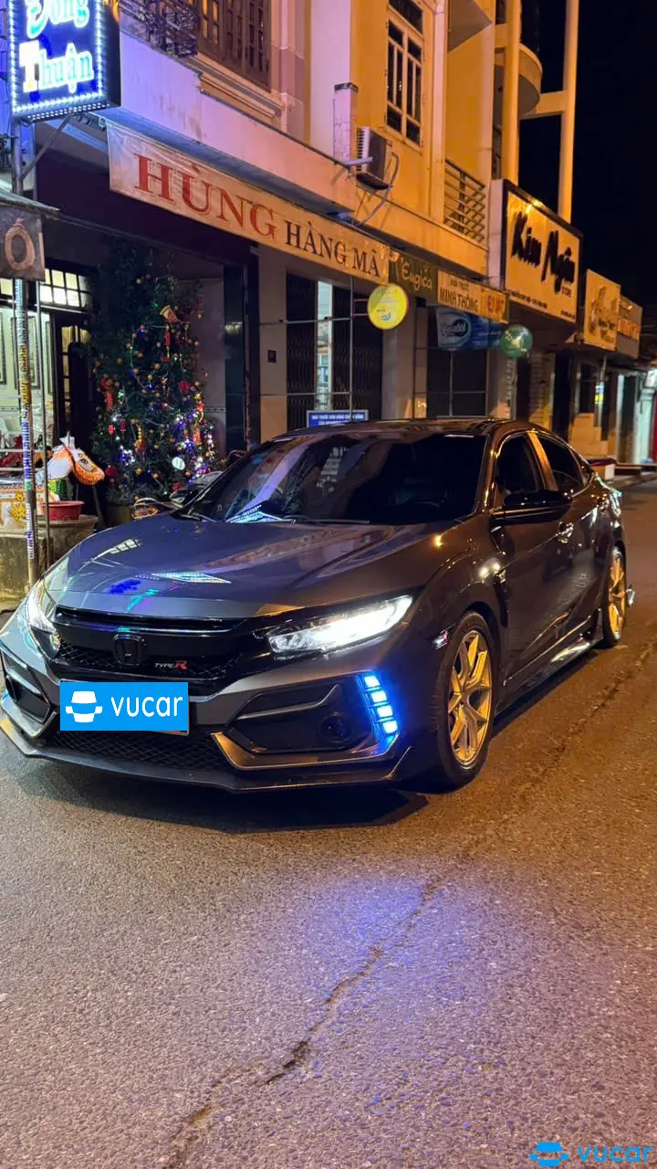 Honda Civic 1.5 l N/A 2017 - Ngoại thất 4