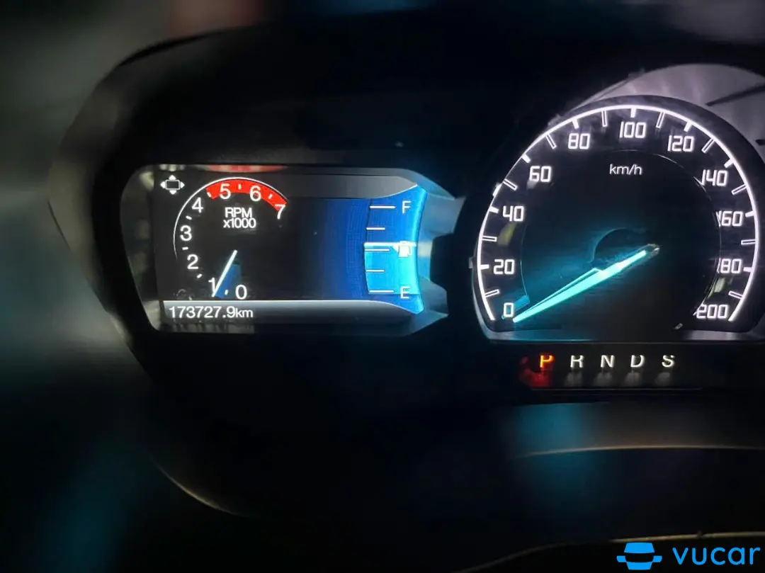 Ford Everest Titanium 2.0L 4x2 AT 2020 - Nội thất 1
