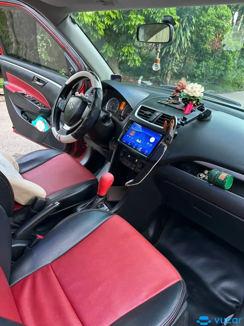 Suzuki Swift 1.4 AT 2014 - Nội thất 3
