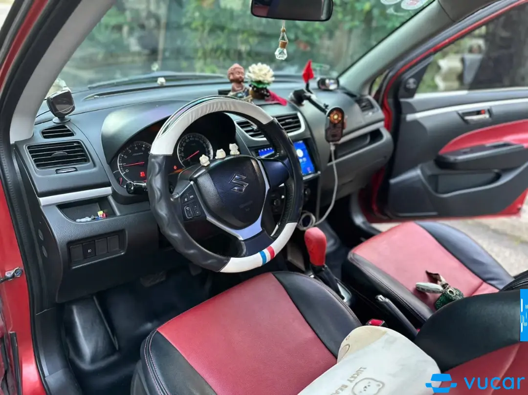 Suzuki Swift 1.4 AT 2014 - Nội thất 4