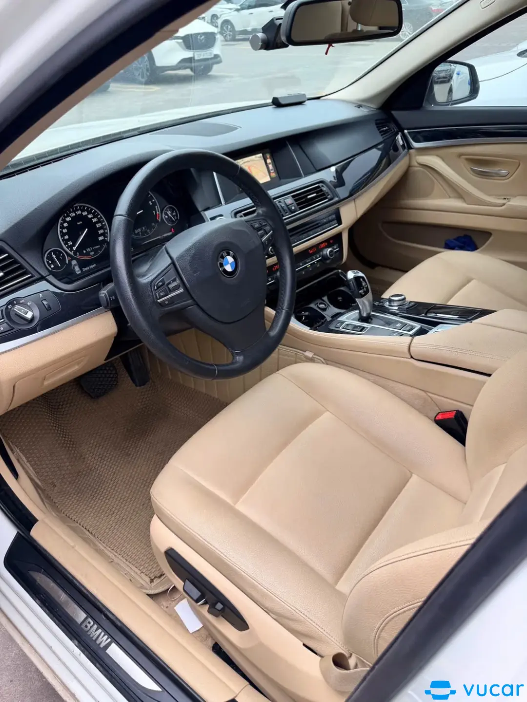 BMW 5 series 520i 2015 - Nội thất 5