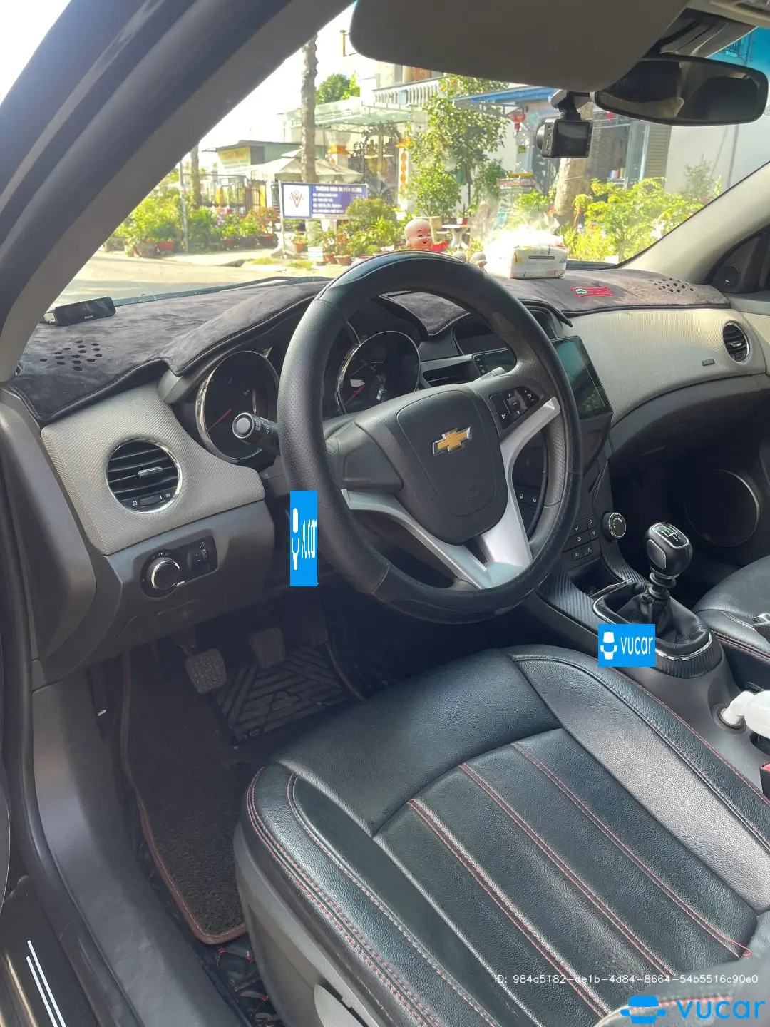 Chevrolet Cruze 1.8 LT 2011 - Nội thất 1