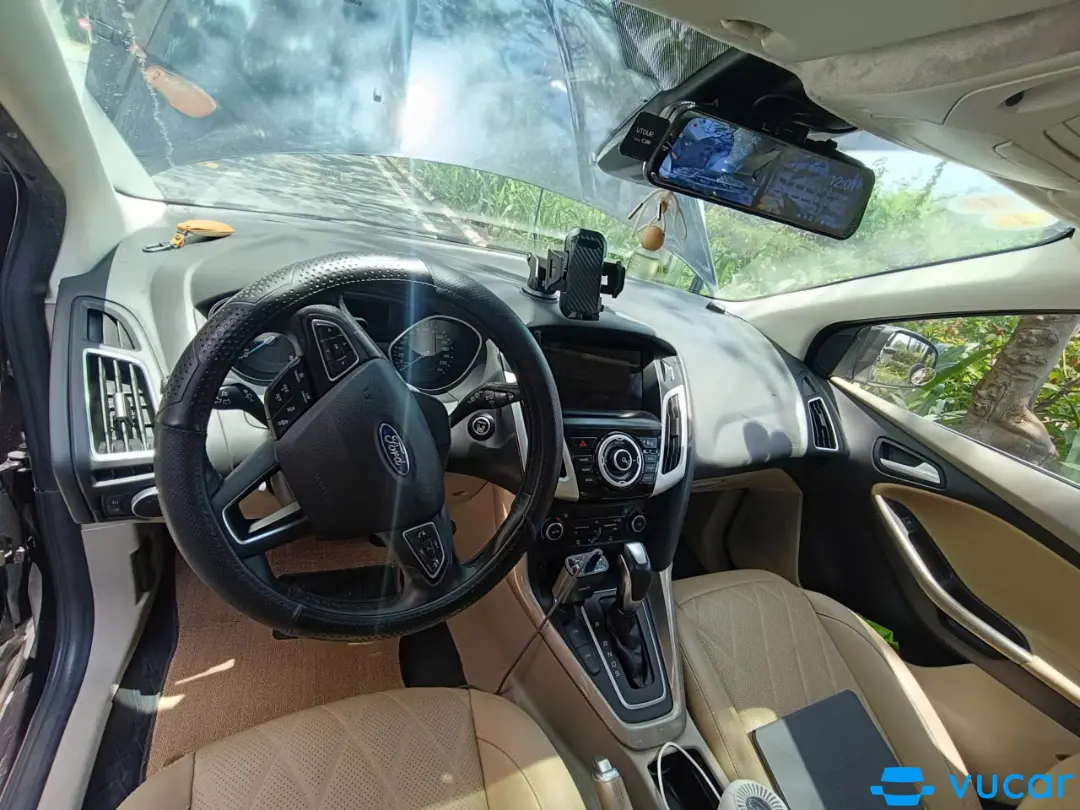 Ford Focus Titanium 1.5L 2016 - Nội thất 5