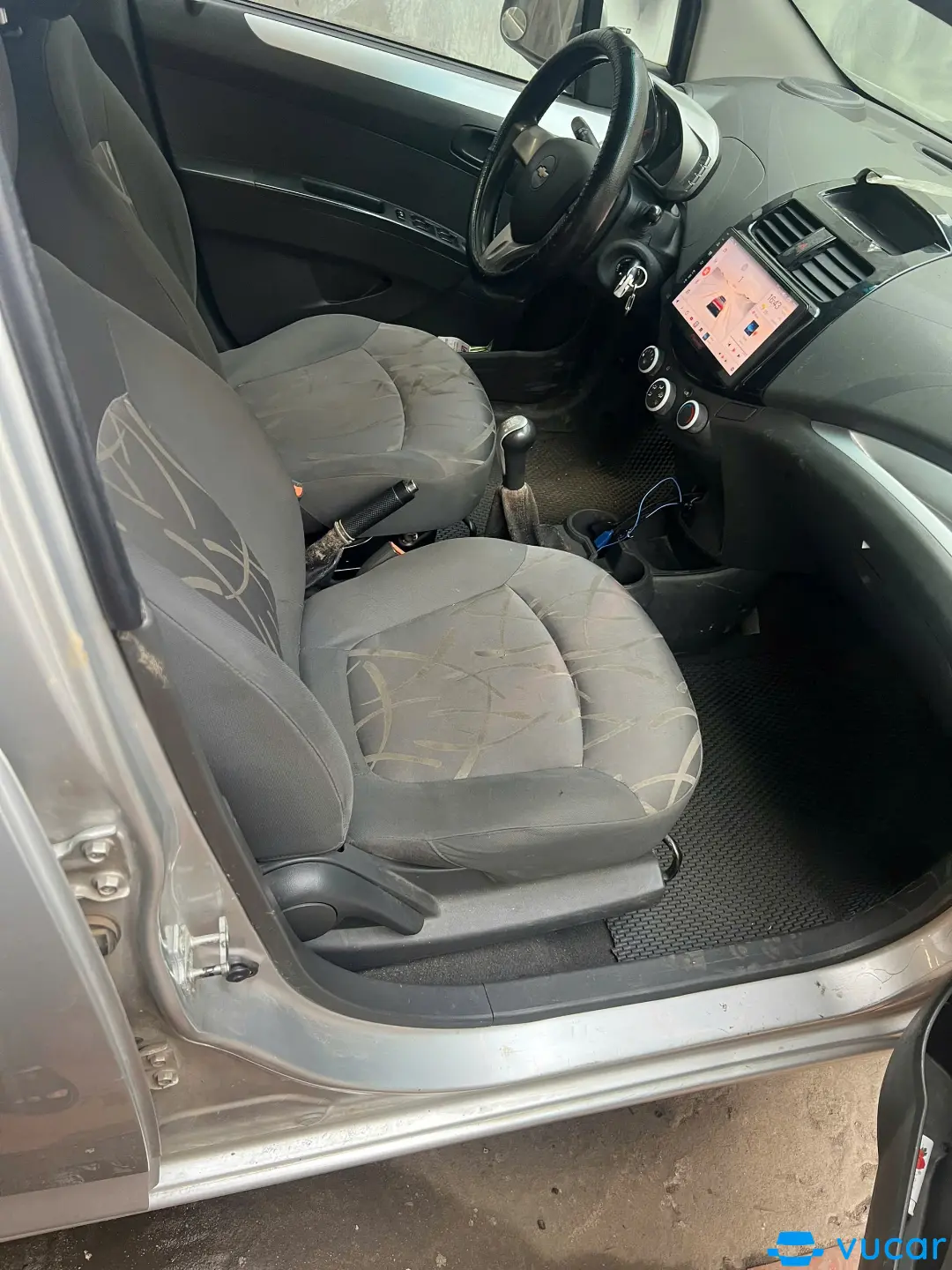 Chevrolet Spark Van 1.2 MT - Nội thất 3