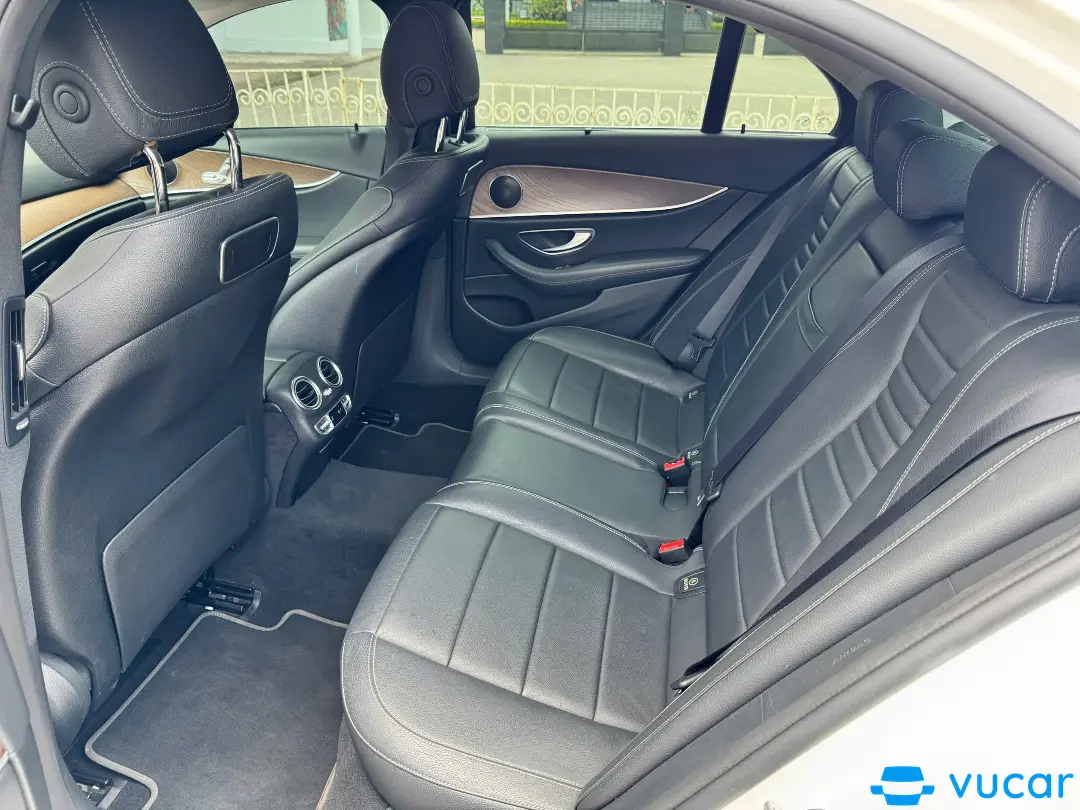 Mercedes E class E200 2018 - Nội thất 1