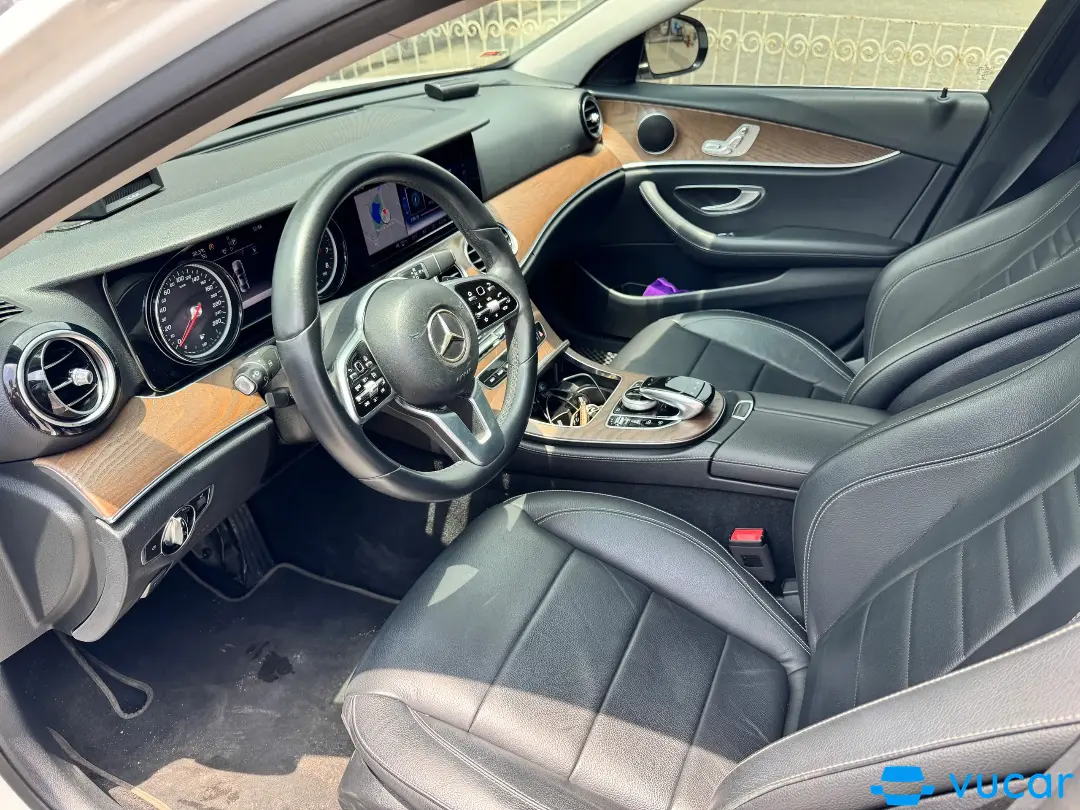 Mercedes E class E200 2018 - Nội thất 3