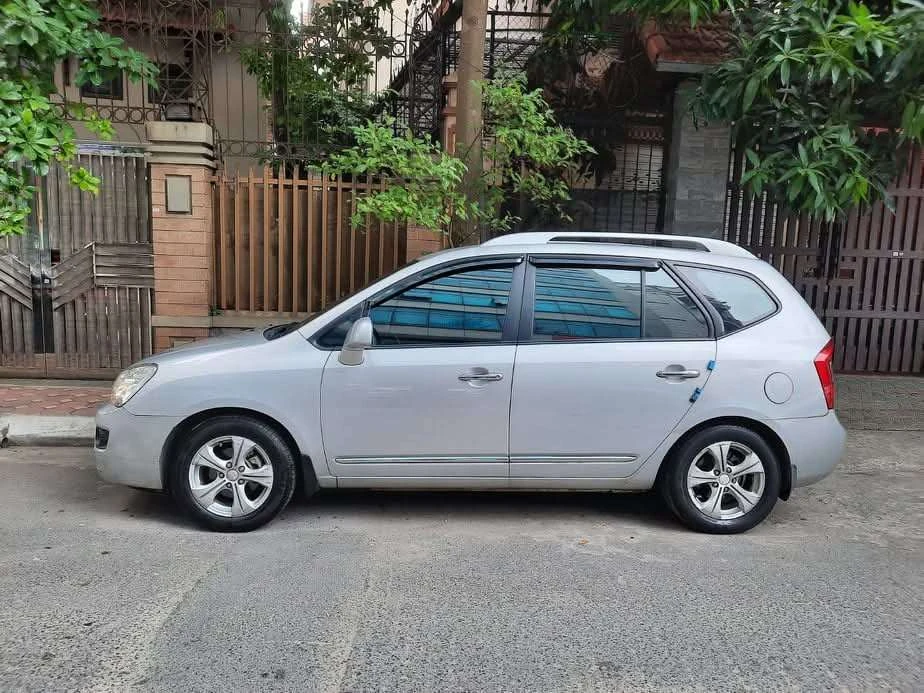 Kia Carens 2.0 MT 2016 - Ngoại thất 3