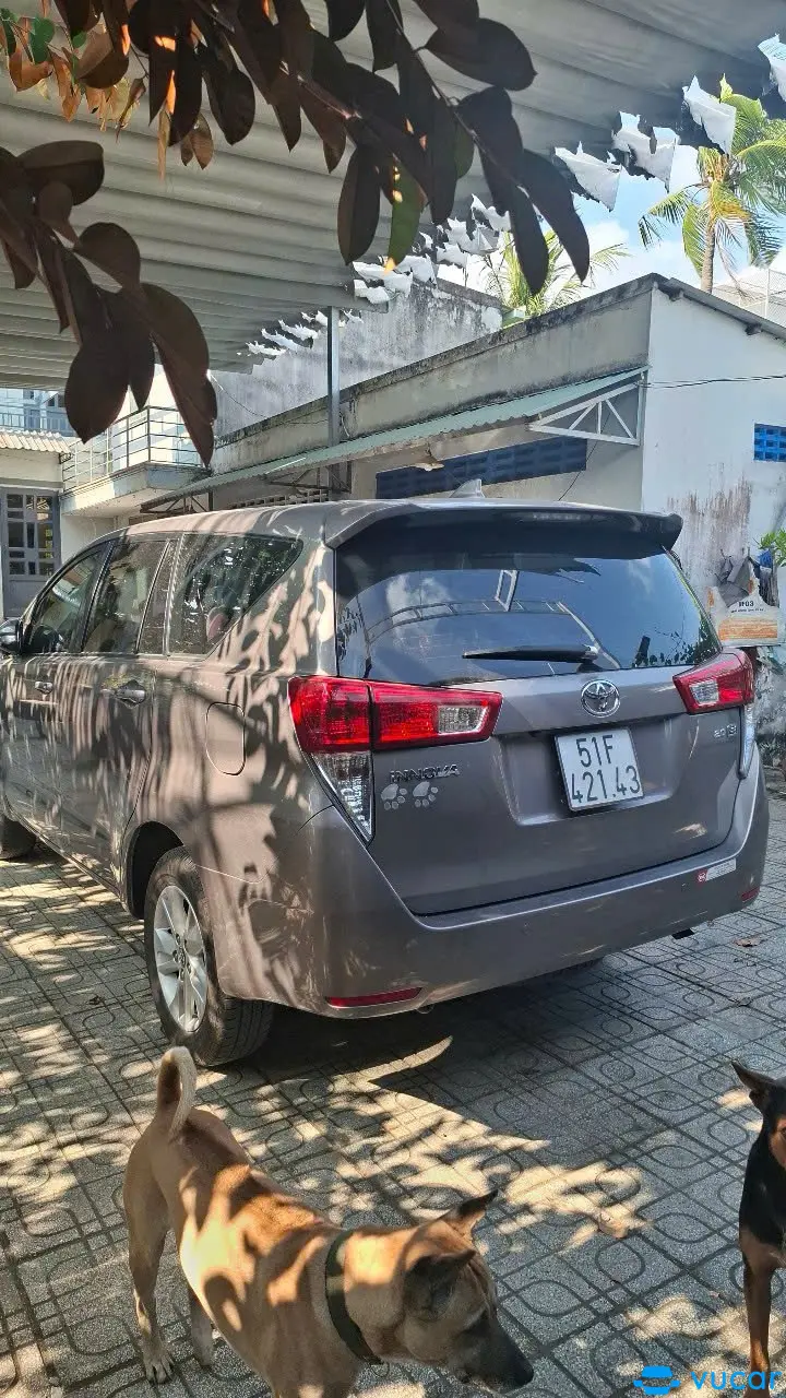 Toyota Innova 2.0 MT 2016 - Khoang động cơ 1