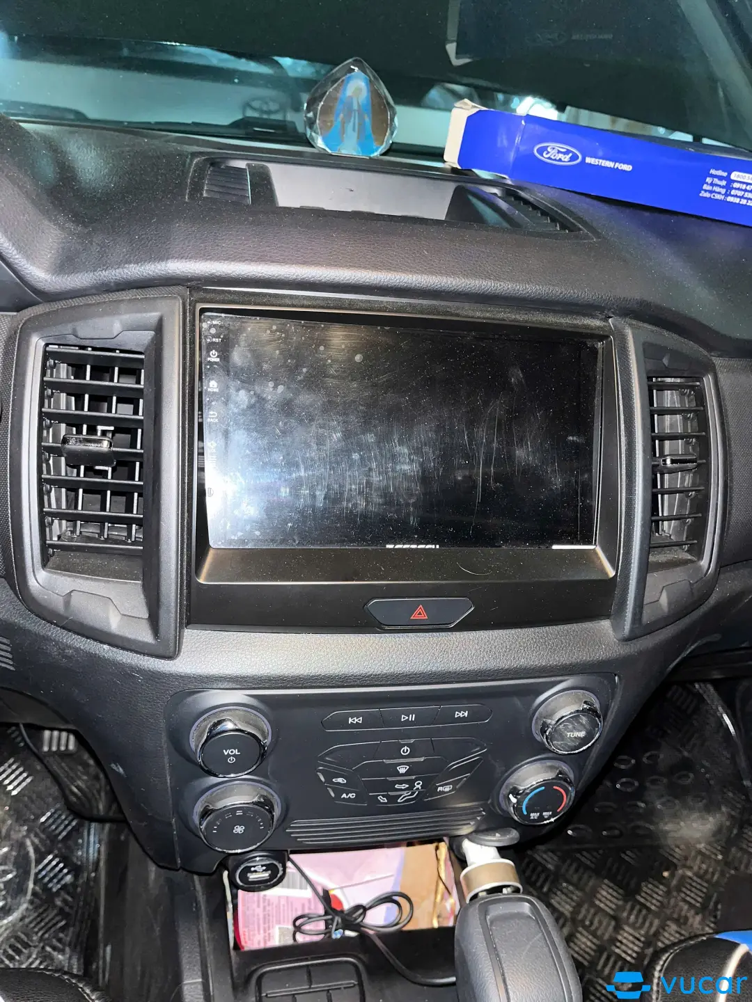 ford ranger XLS 2020 AT - Nội thất 3