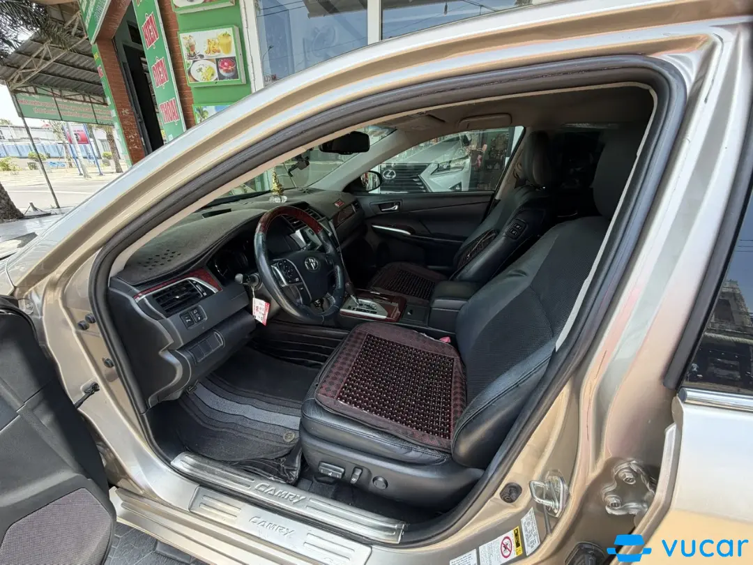 Toyota Camry 2.5Q 2014 - Nội thất 3