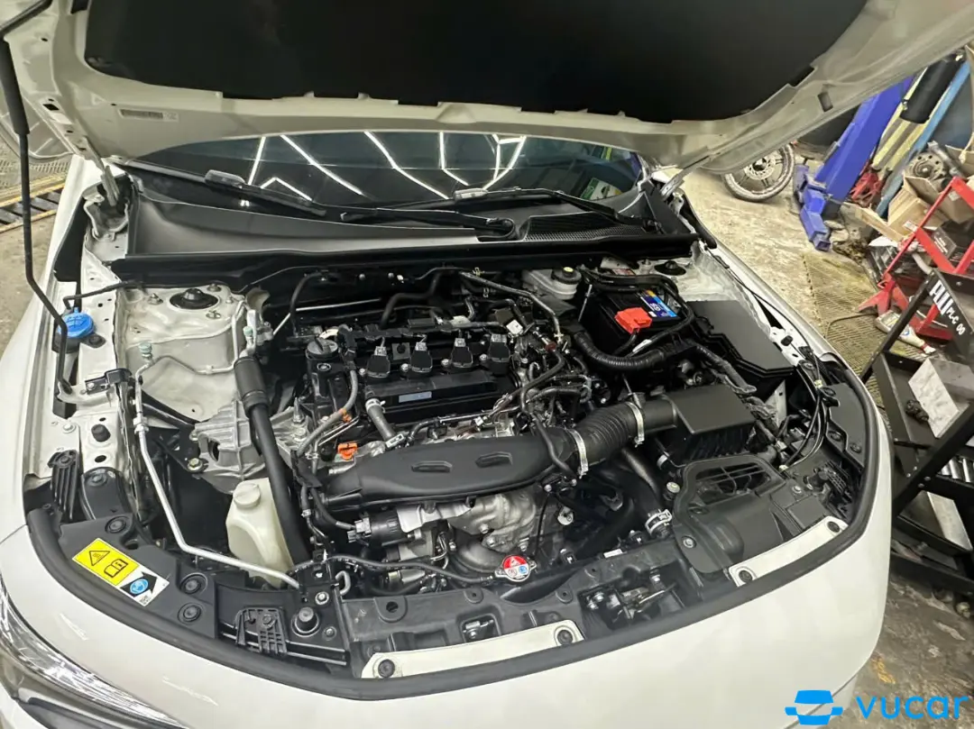 Honda Civic G 1.5 AT 2023 - Khoang động cơ 1