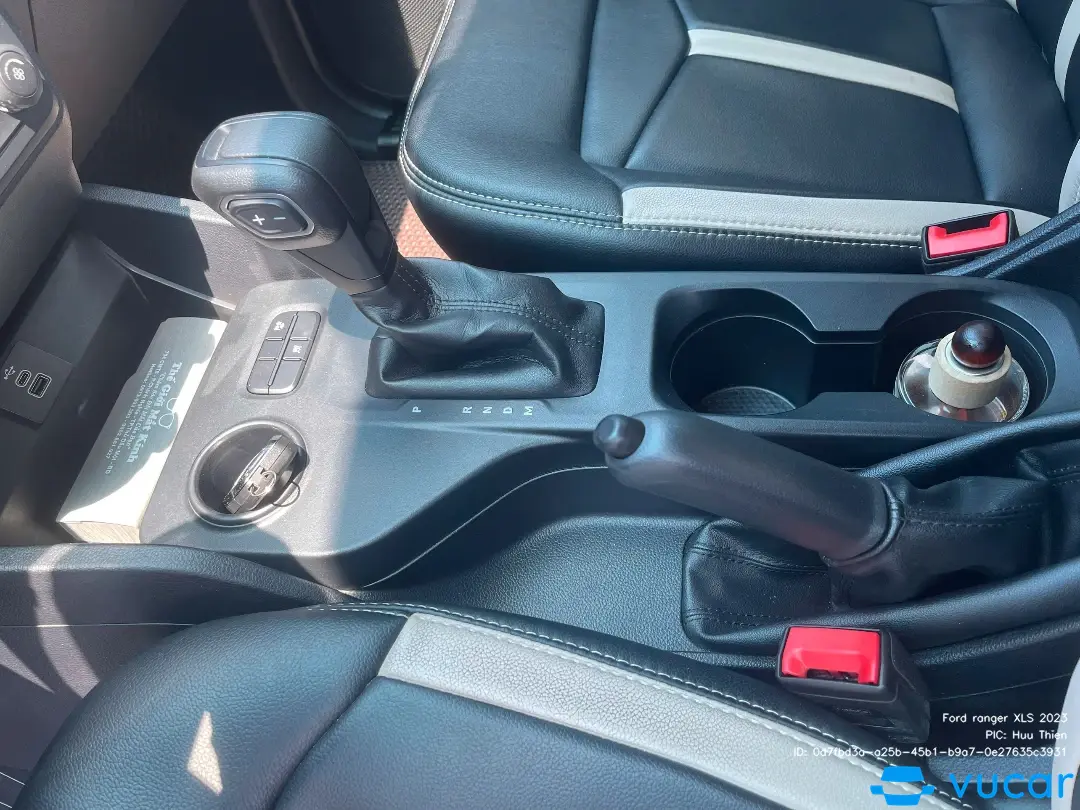 Ford ranger XLS 2023 - Nội thất 6