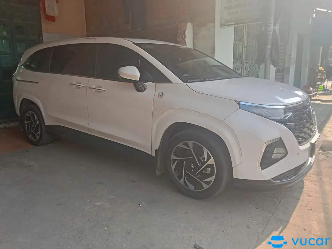 Huyndai Custin 2024 - Ngoại thất 3