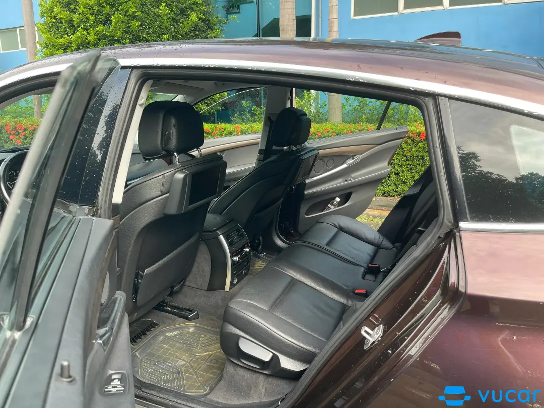 BMW GT 528i 2013 - Nội thất 1