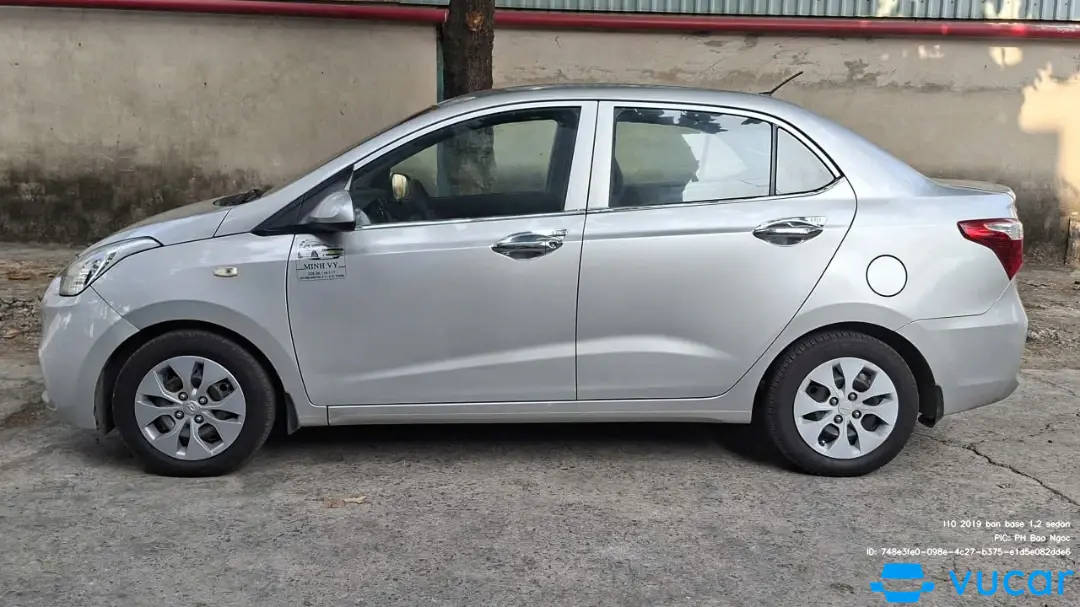 Ảnh xe I10 2019 bản base 1,2 sedan - ảnh 4