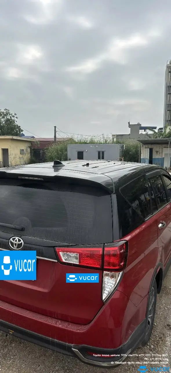 Toyota Innova venturer Tiêu chuẩn số tự động 2021 - Ngoại thất 4