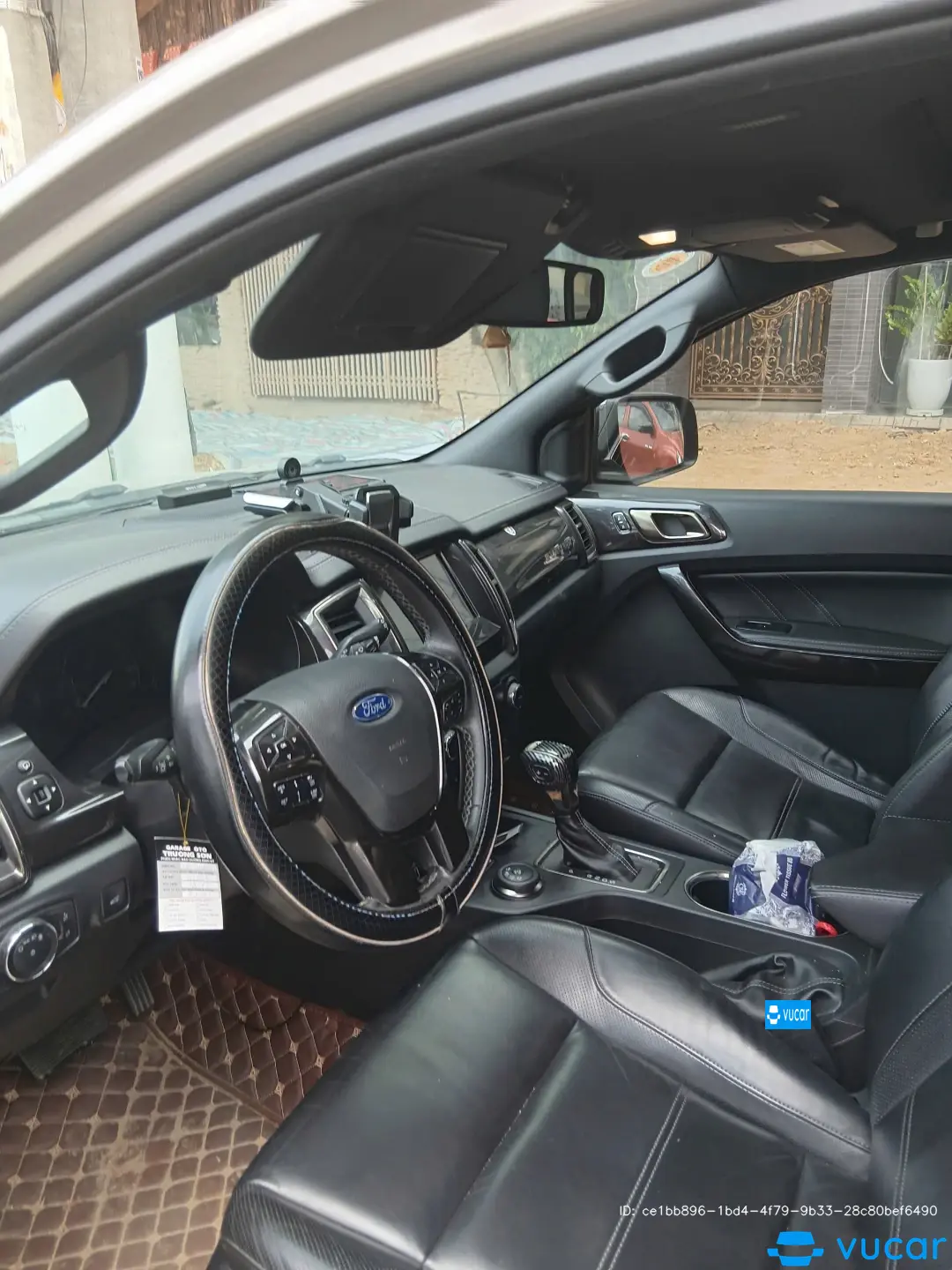 Ford Everest Titanium 2.0L 4x2 AT 2018 - Nội thất 8