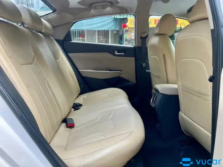 Hyundai Accent 1.4 MT Base 2019 - Nội thất 3