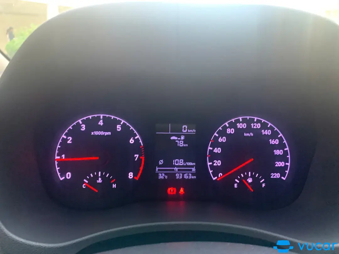 Hyundai Accent 1.4 MT Base 2019 - Nội thất 7