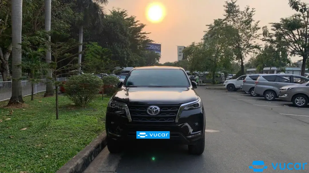 Toyota Fortuner 2.4 MT 2024