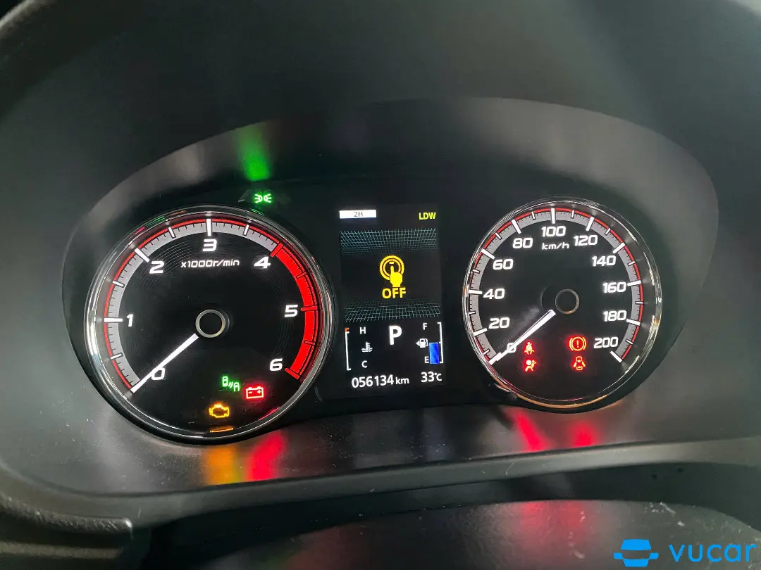 Mitsubishi Triton 4x4 AT Mivec Premium 2021 - Nội thất 2