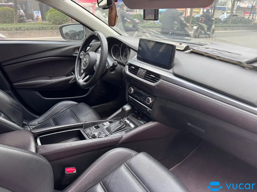 Mazda 6 2019 2.0 AT - Nội thất 2