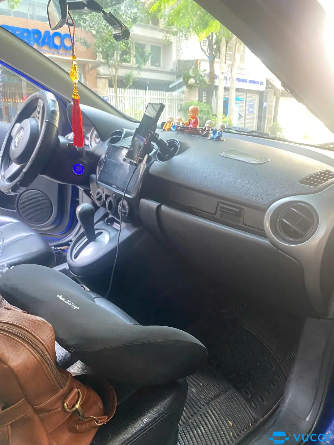 Mazda 2 1.5 AT 2011 - Nội thất 11