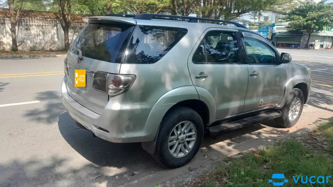 Toyota Fortuner 2.7V 4x2 AT 2014 - Ngoại thất 5