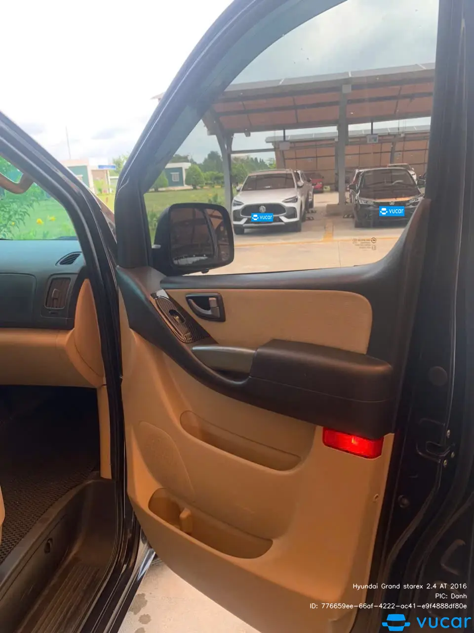 Hyundai Grand starex 2.4 AT 2016 - Nội thất 2
