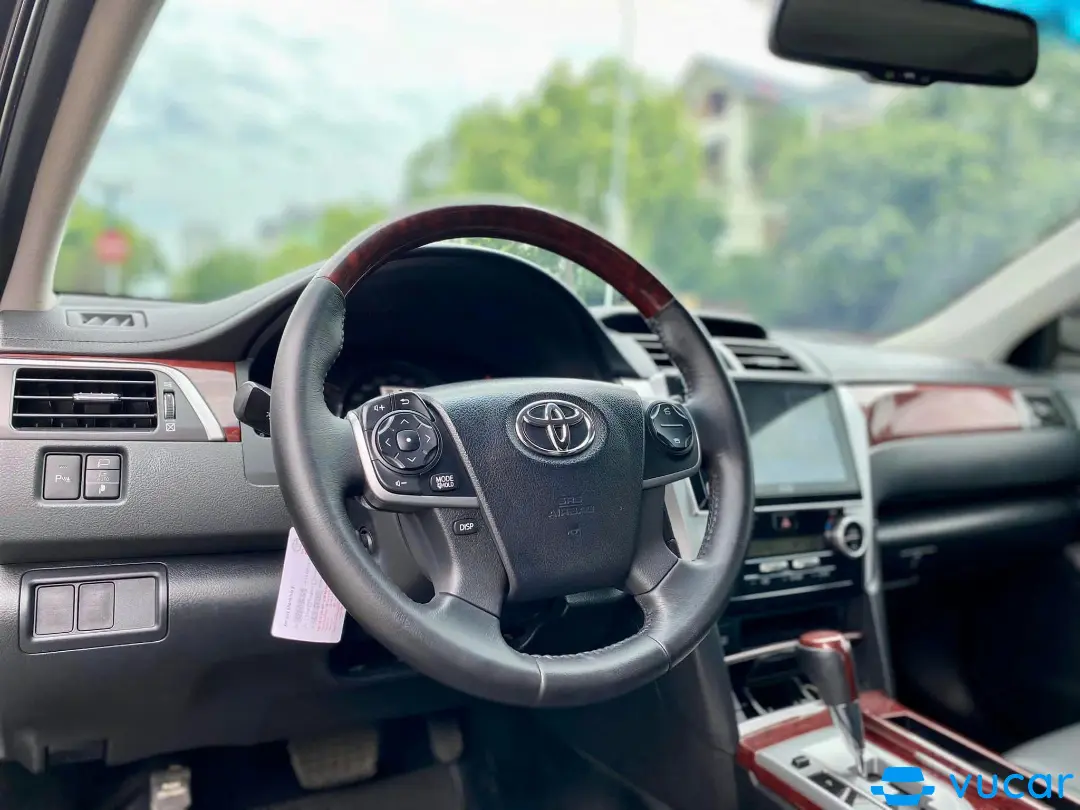 Toyota Camry 2.5Q 2015  - Nội thất 9