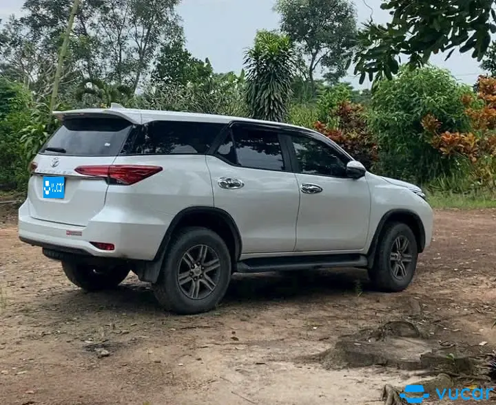 Toyota Fortuner 2.4L 4x2 AT 2024 - Ngoại thất 1