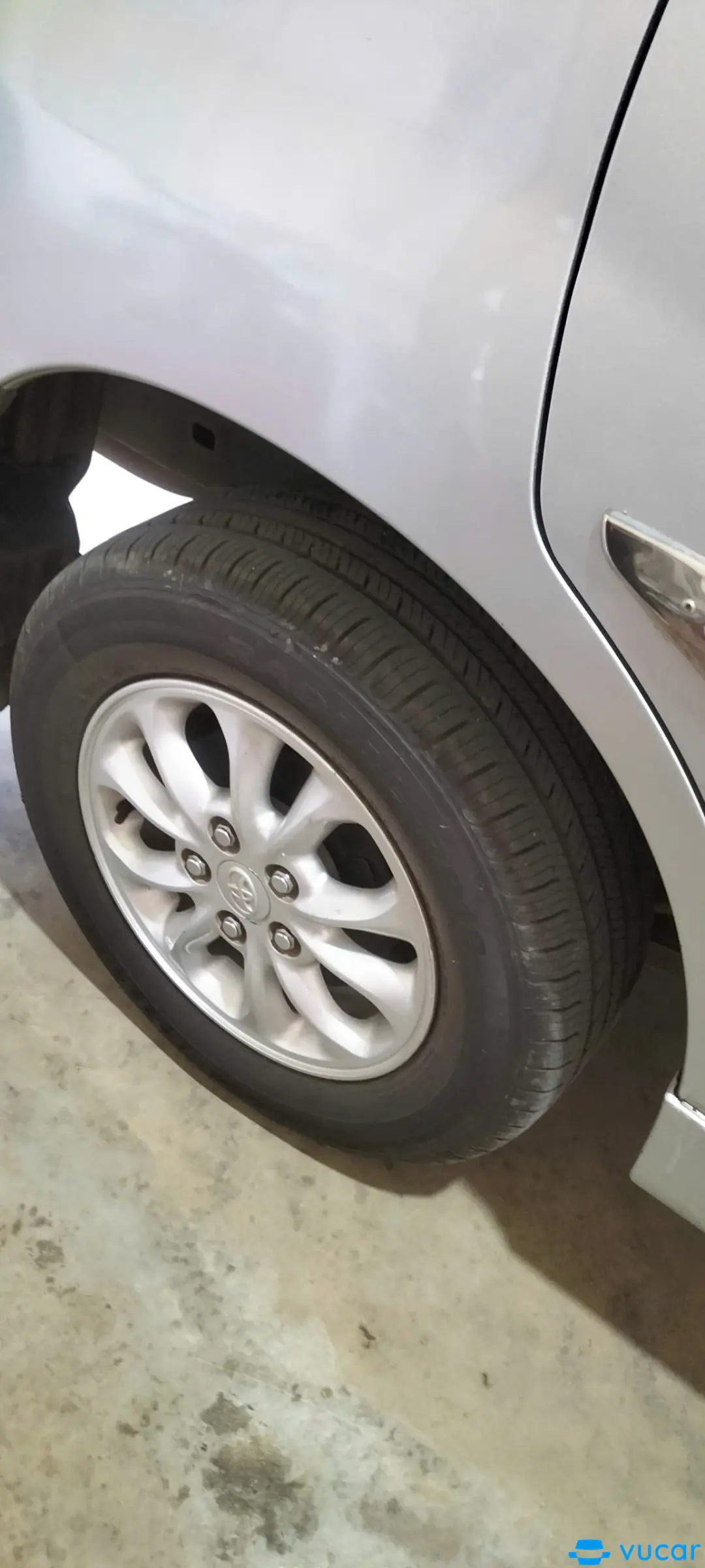 Toyata innova 2.0E 2014 - Ngoại thất 4