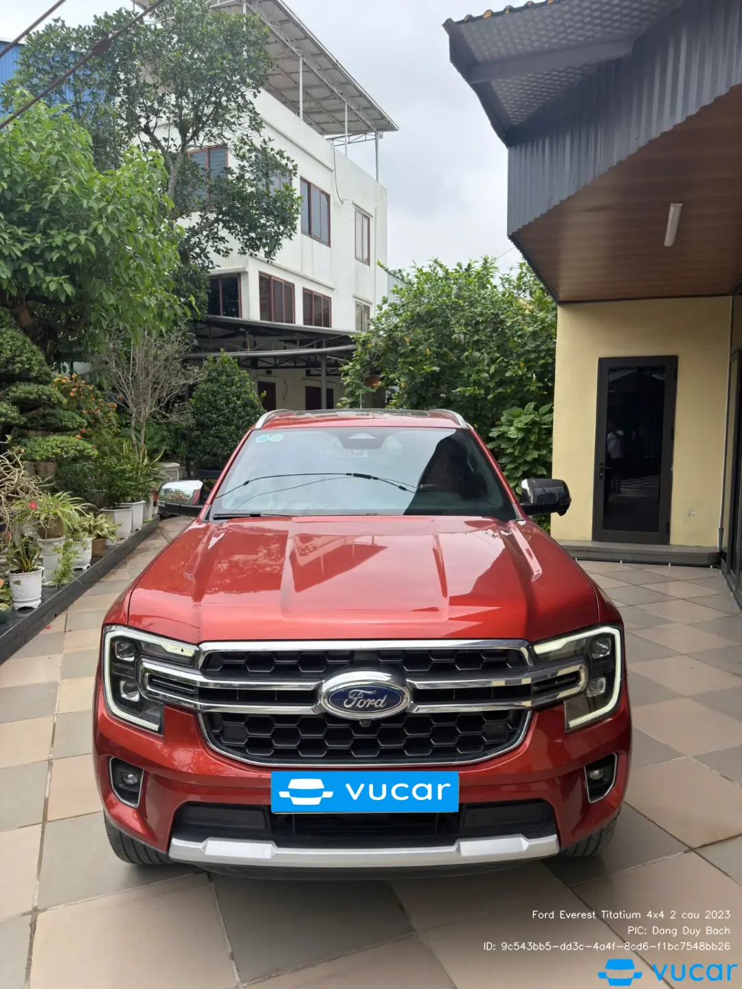 Ảnh xe Ford Everest Titatium 4x4 2 cầu 2023 - ảnh 2