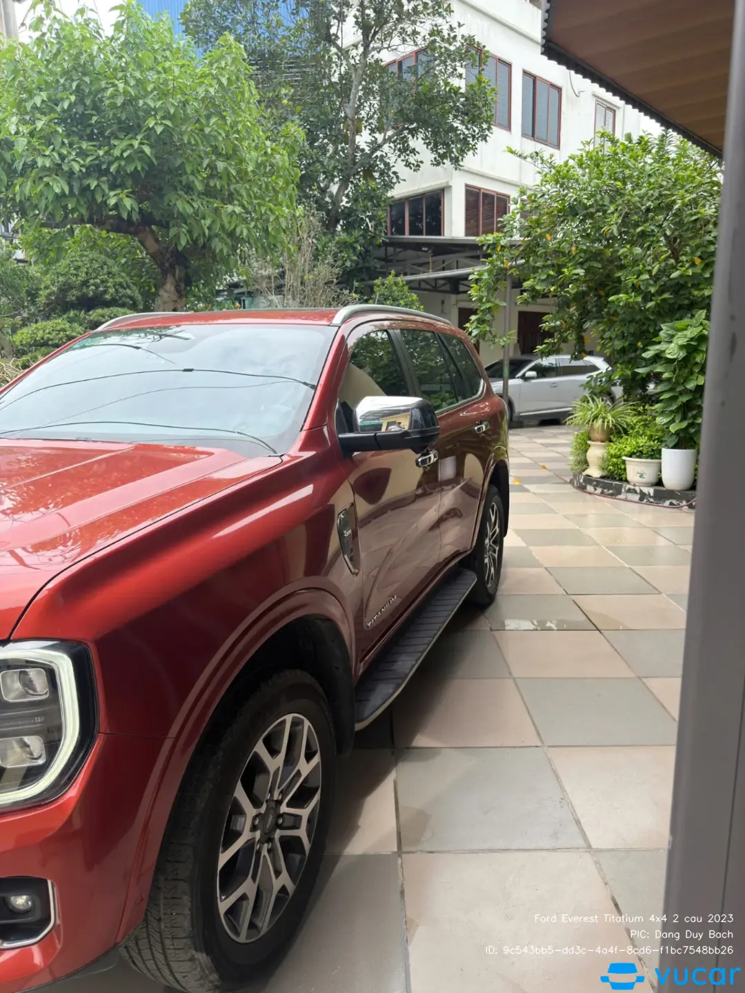 Ford Everest Titatium 4x4 2 cầu 2023 - Ngoại thất 6